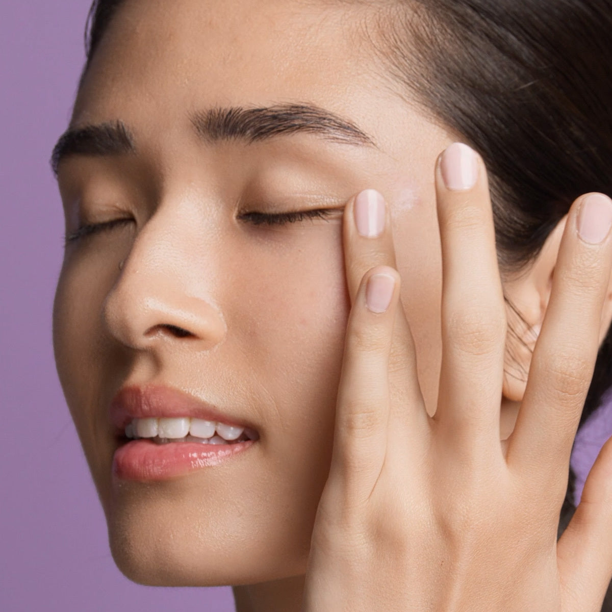 AgelessRevitalizingEyeCream-pdp-HowToUse-1200x1200_6f3660e8-0c43-4f2a-9386-5ed7fcf48478.jpg