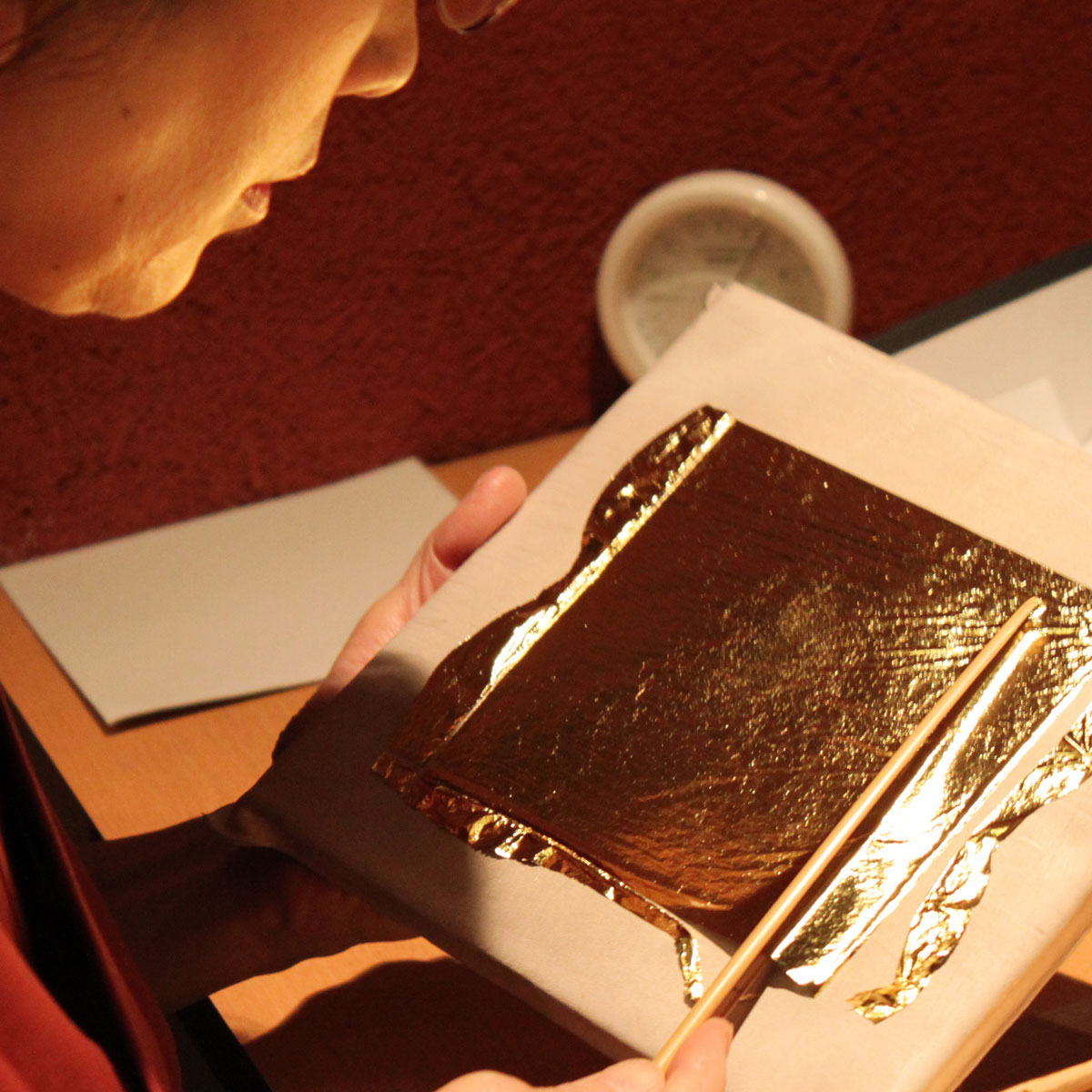 Gold-pdp-Craftmanship-Material-1200x1200_95c51700-55c2-46a5-8db6-f8f5b9cda381.jpg